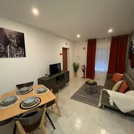 Apartamento Lovely 1 Bed Flat In Porches - Algarve